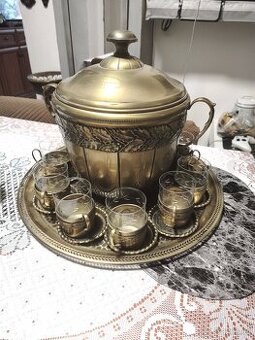 Mosazná souprava na punč.