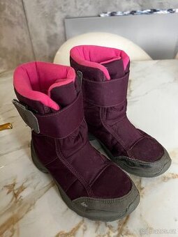 vel.32 - voděodolné ZIMNÍ BOTY/ sněhule Quechua