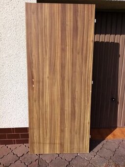 Interiérové dveře 80 P fólie ořech - 1