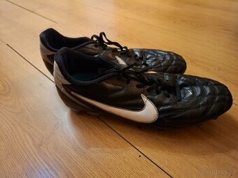 Kopačky na fobal Nike