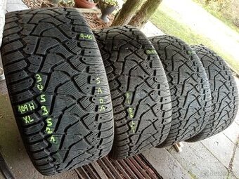 Zimní pneu 4kusy 305/35/21 vzorek 99% PIRELLI - dobírka
