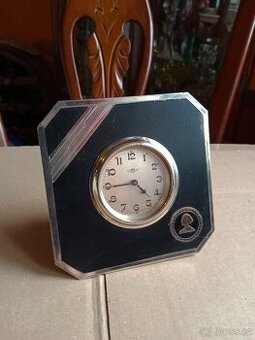 Pěkné staré  funkční reklamní hodiny Kienzle