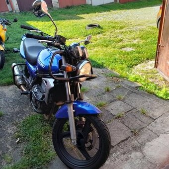 Prodám Kawasaki ER-5,