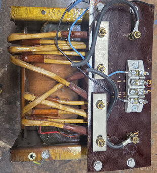 transformátor 220/10,15,20V jednofázový výkonný