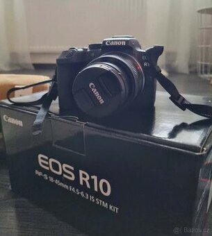 Canon EOS R10