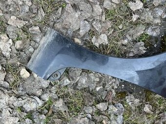 Prodám přední blatník na vůz Peugeot 307