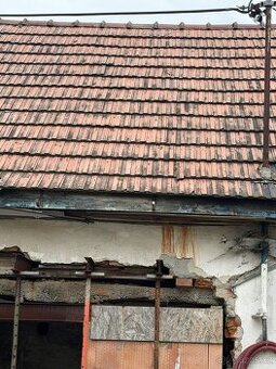 Shozené cihlové střešní tašky