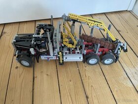 LEGO Technic - dodávka dřeva