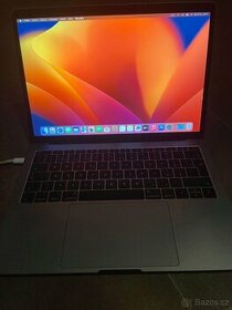 MacBook Pro 13" 2017, Vesmírně šedý