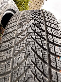 4x zánovní zimní pneu GoodYear 225/55 R17 101V XL