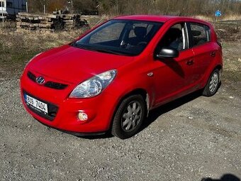 Hyundai i20 1.2i, r.2011, původ ČR, 93k km, klima