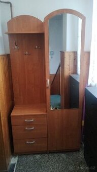 Předsíňová stena