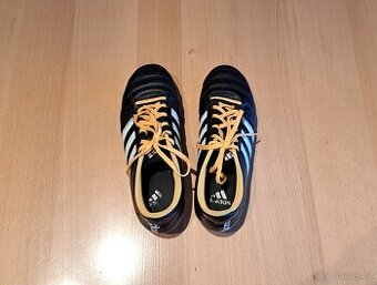 Prodám kopačky, vel.42 zn. ADIDAS