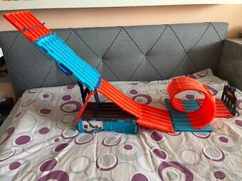 HotWheels dráha Track Builder