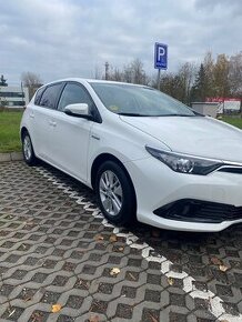 Toyota Auris hybrid + LPG