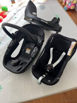 Autosedačka Maxi-Cosi Cor 360 + základna FamilyFix 360