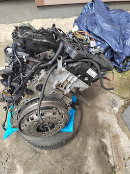 BMW E90-91, 318D-320D,motor N47 D20 C, plně funkční.