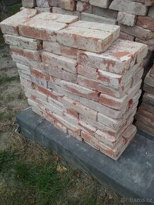 Cihly, kvalitní, plné, pálené, očištěné
