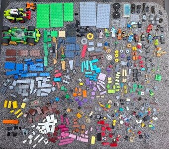 LEGO - MIX - 1,2 kg s boxem - 600 Kč