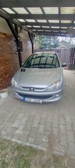 Peugeot 206 1.4 benzín 55kw