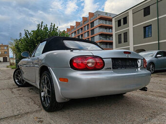 Mazda MX-5 ROADSTER Miata  jeden majitel  2004           MX5