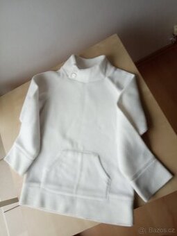 Mikina se stojáčkem