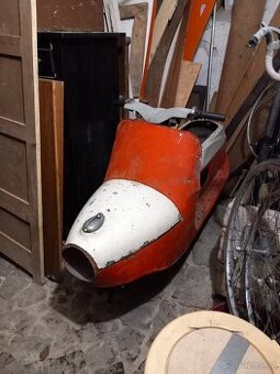 KOUPÍM karoserii, torzo ČZ 175/502 s platným TP