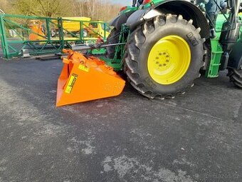 Samonakládací sypač PS 150