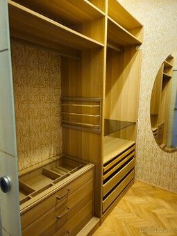 Otevrena satni skrin