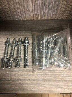 Kotvící šrouby M18 -160 mm 14 kusů