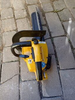 motorová benzínová pila