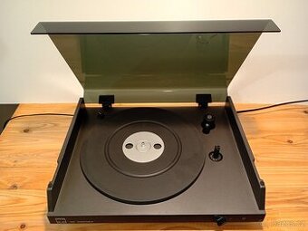 Gramofon Tesla NC 470