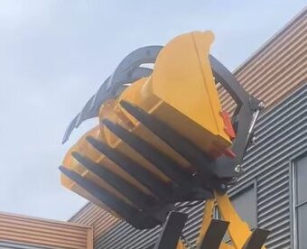 Drapákové vidle pro kolový nakladač 3000 kg