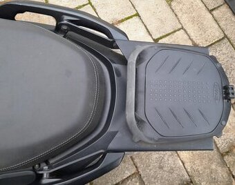 Drzak kufru Honda Forza 125 / 300 /350