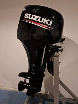 Lodní motor Suzuki 40hp, el.start, trim, EFI