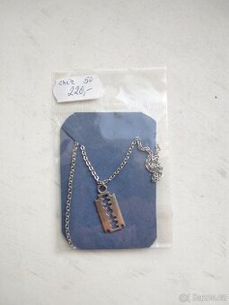 Přívěsek žiletka s řetízkem z chir.oceli