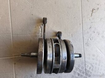 Kliková hřídel Jawa 350 s labyrintem