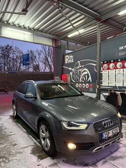 Prodám krásné a udržované Audi A4 Allroad B8, rok 2013, auto