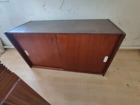 Prodám starožitný nábytek