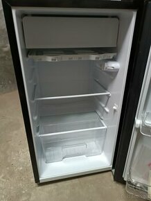 Prodám malou lednici Klarstein - 1