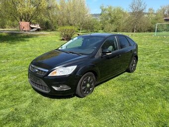 Ford Focus 1.8i 92kw, r.2010, 1.maj.,serviska, STK, klima