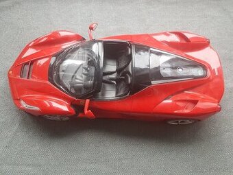 Auto Ferrari na dálkové ovládání - 1