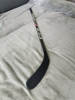 Kompozitová hokejka CCM Jetspeed 440 JR vel. 105cm
