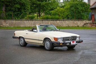 Mercedes-Benz SL 380 R107