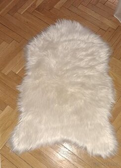 Umělá kožešina - velikost 94 60cm, dostupných 5 kusů