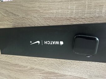 Apple Watch 4,44 Nike