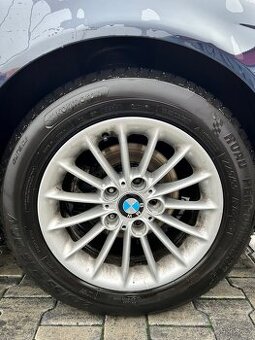 BMW kola R16 225/55
