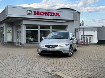 Prodám Honda Civic 8g UFO 1,8 103kw benzín 195xxx km