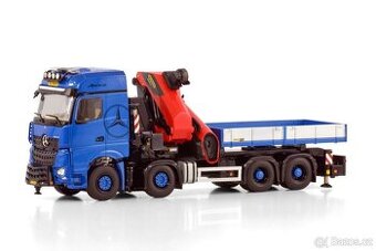 Model Mercedes Arocs 8x4 ruka Palfinger
