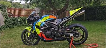 Okruhovka Honda CBR 600 RR 2008 Rossi